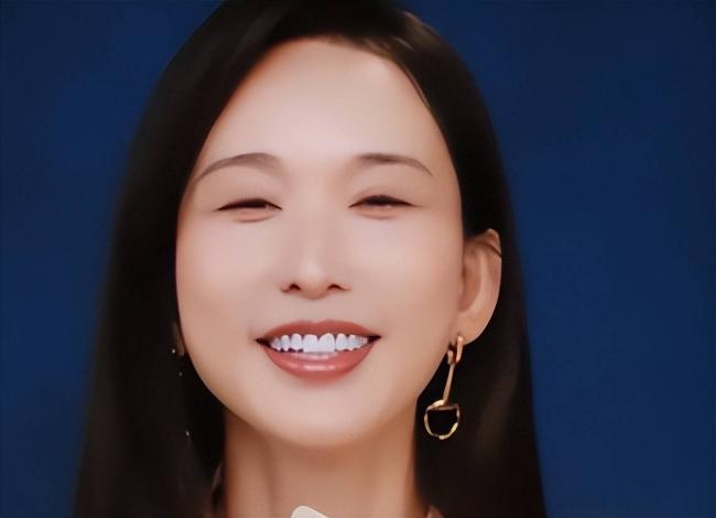 这是林志玲？眼睛小到认不出，被嘲是老太太