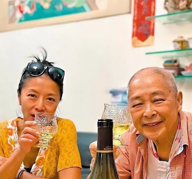 原来她就是刘兆铭妻子 去世后丈夫息影5年不再娶（配图11）