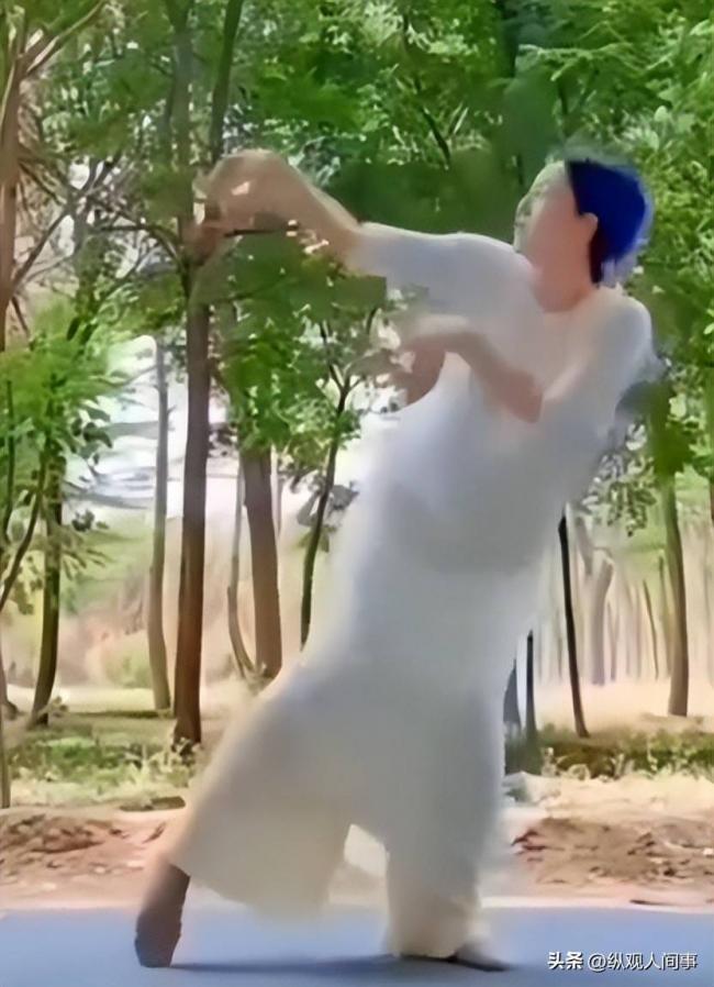 女儿首秀翻车，黄磊孙莉没想到星二代不好混了