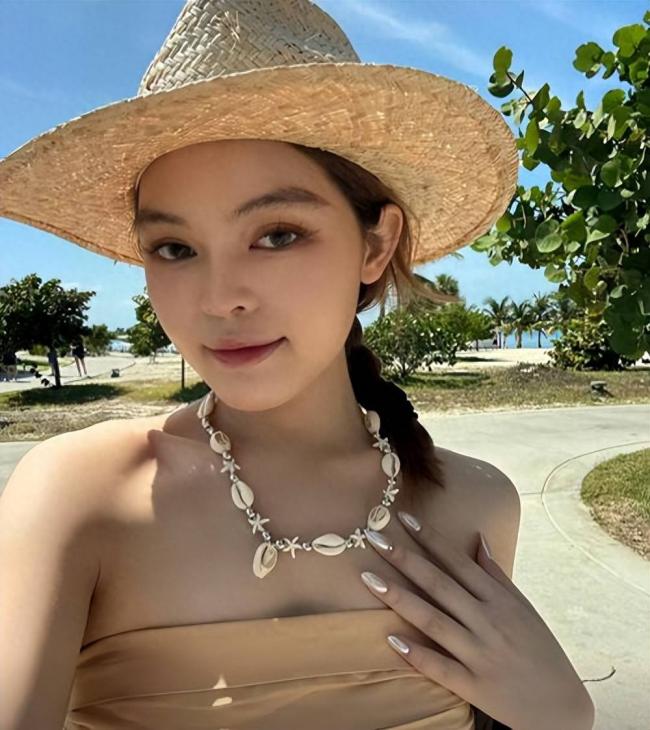 原来她俩是游本昌孙女，长相绝美、读外国名校