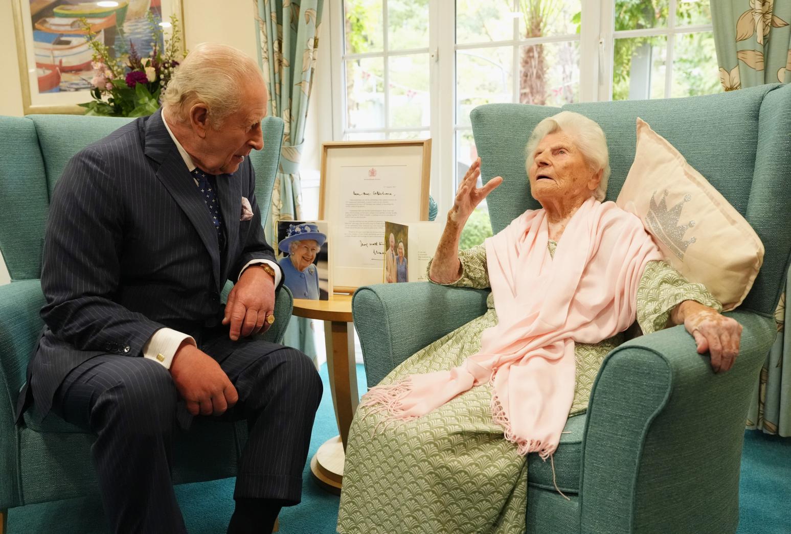 英國婦人卡特漢姆歡慶117歲生日。（圖／美聯社）