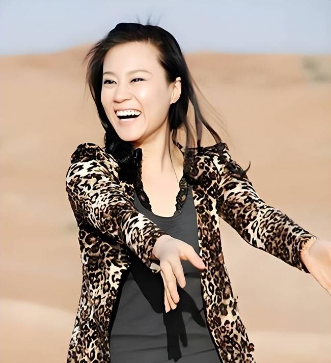 高秀敏女儿被骂败光巨额遗产，20年后她怎样了