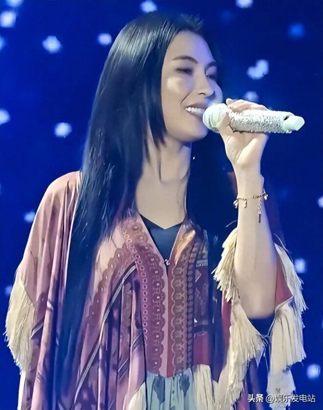 不藏了！张柏芝被曝坐前夫私人飞机 关系被扒（配图5）