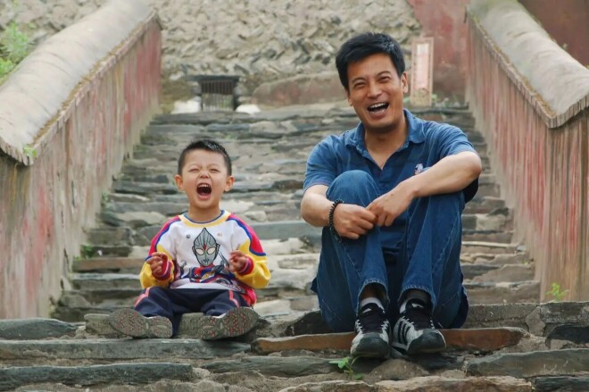 与蒋勤勤分手 转身娶小娇妻的王海地今怎么样？（配图9）