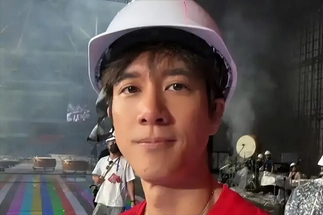 王力宏携父母享受天伦 李靓蕾素颜等公交带三娃（配图22）