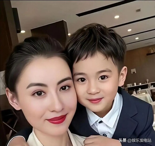不藏了！张柏芝被曝坐前夫私人飞机 关系被扒（配图3）
