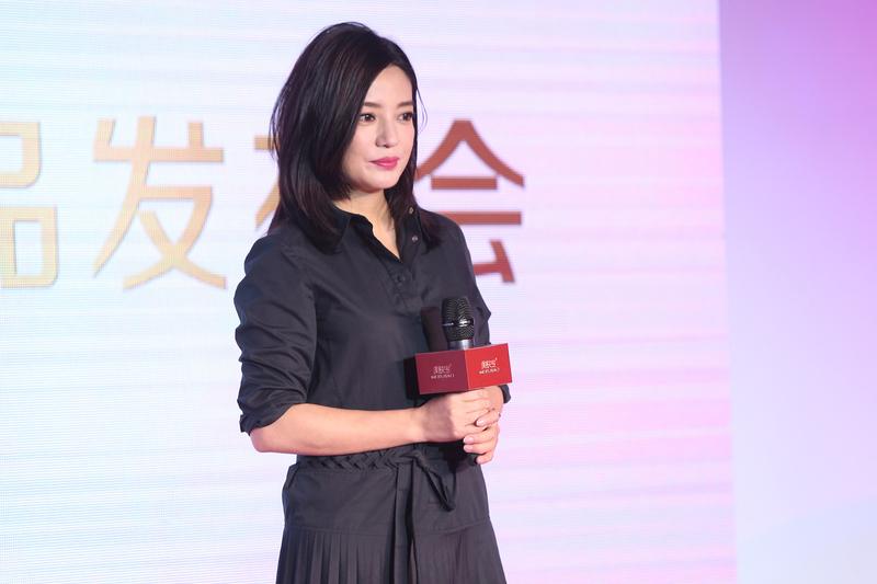 遭封杀5年后自曝近况 赵薇瘦到脱相认不出