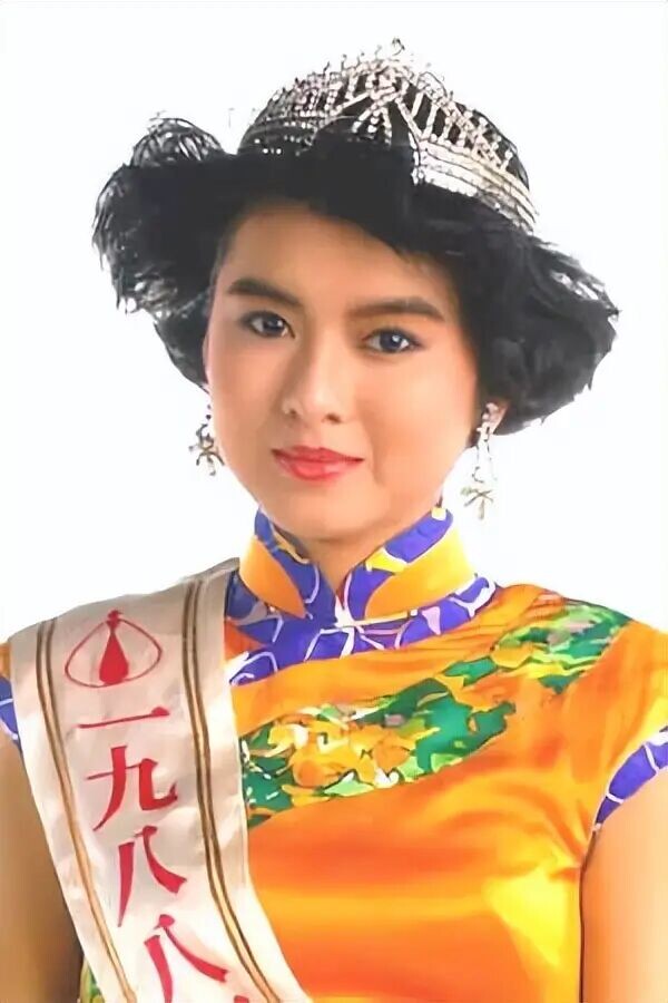 香港知名女星与旧爱夫妇一起庆生 晒三人合照（配图7）