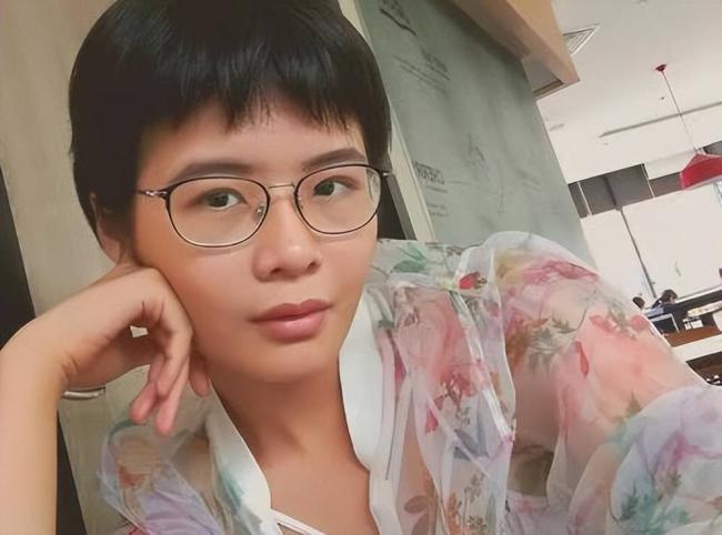 那个频出恨国言论的留学生许可馨，如今怎样了
