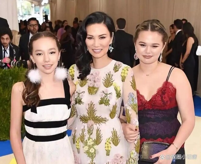邓文迪女儿太牛！23岁硕士毕业 颜值智商双在线（配图5）