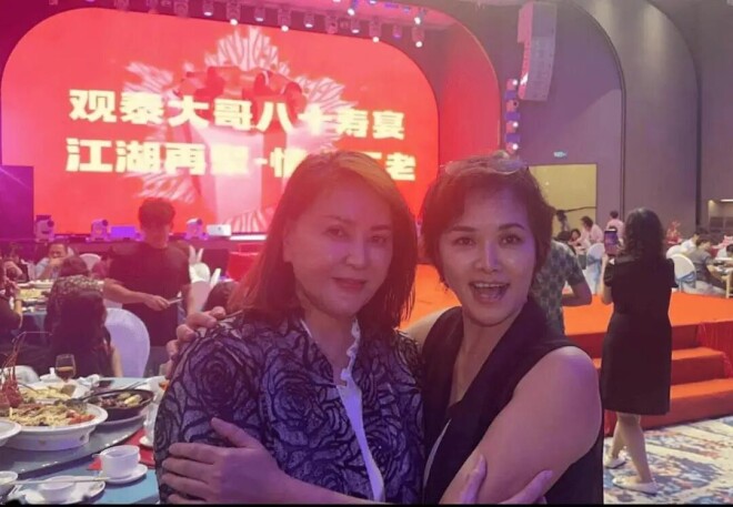香港武打巨星陈观泰去世火化后海葬 太太撒骨灰（配图6）