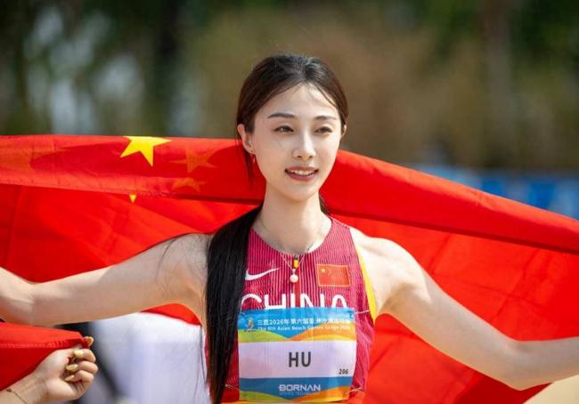 刚拿冠军就退役！这姑娘的操作把全网看傻