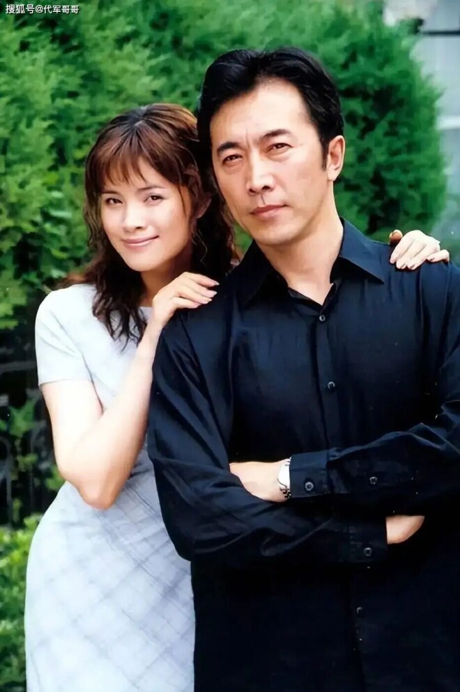 郑晓宁再婚娶黄育莉生下一子 如今离婚4年仍单身（配图2）