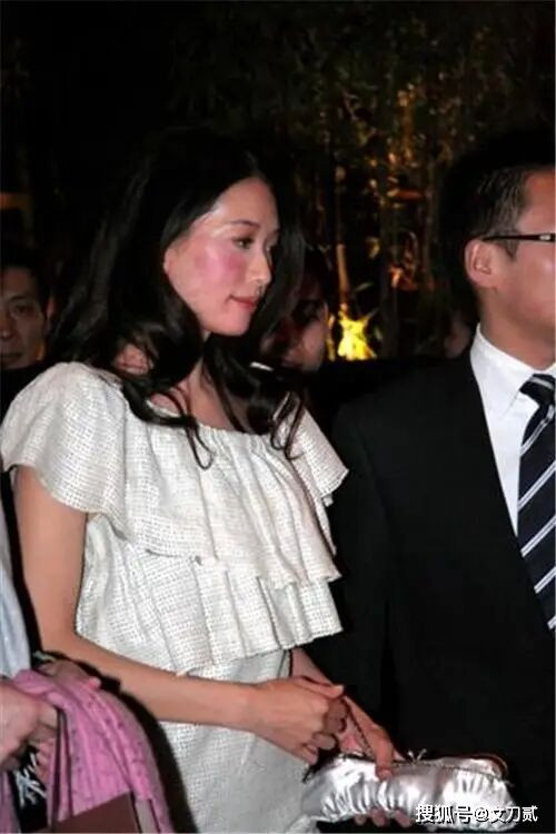 58岁的那英 终究为自己的“狂妄”付出代价（配图12）