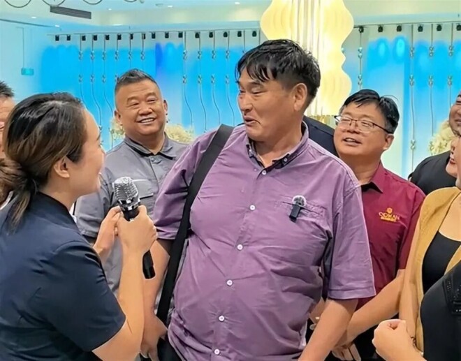 大衣哥不再隐瞒 和于文华的真实关系曝光（配图9）