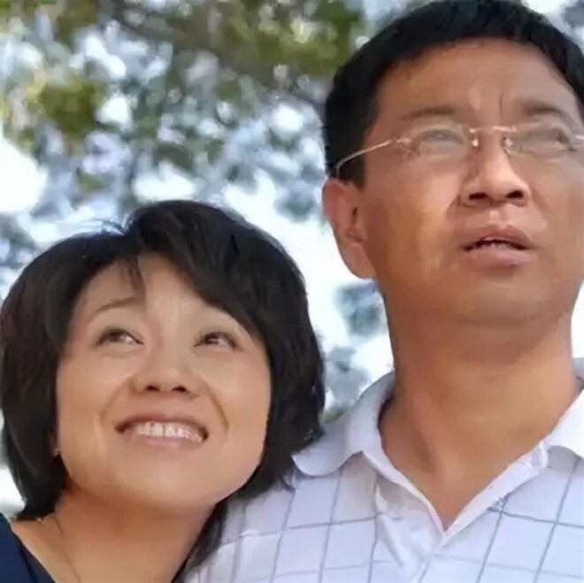宁愿净身出户也要与闫妮离婚 邹伟现在怎么样了?（配图11）