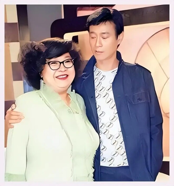 四个女儿全未婚长女自杀次女抑郁 他真的错了吗（配图11）