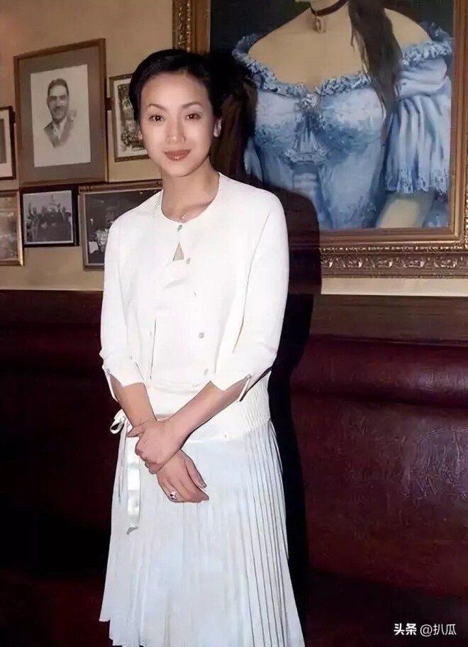 58岁吴倩莲生活近况曝光 儿子今年已经16岁（配图18）