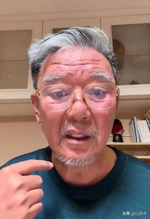 74岁住上海豪宅的李立群 给所有老年人提了个醒（配图16）