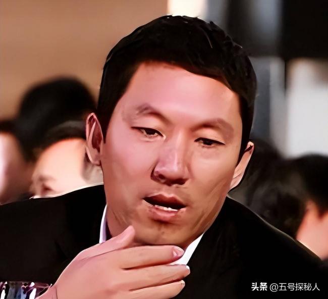 吃梅婷软饭 出轨李小冉遭断手断脚 他如今怎样了