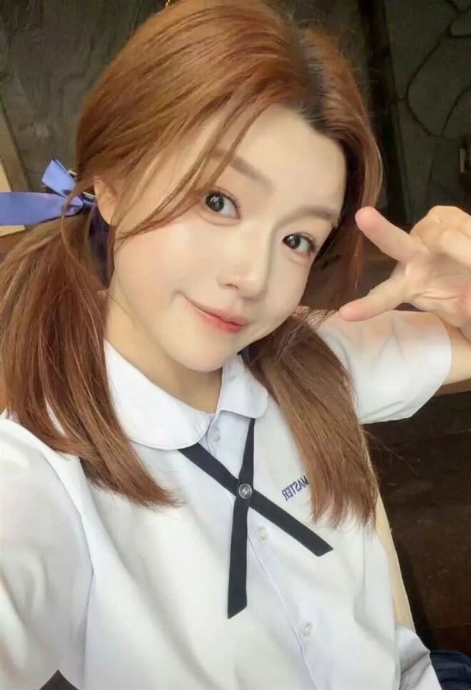 陈妍希现状：住北京豪宅 钱给姐姐管 亲妈帮带娃（配图7）