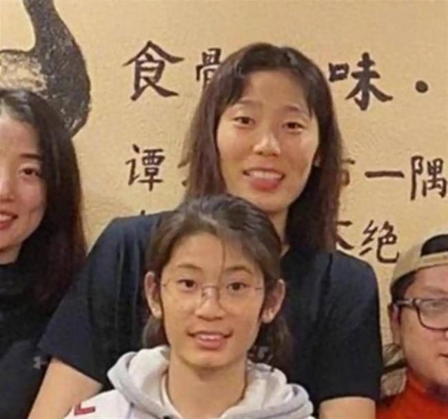 17岁成健将、18岁保送浙大，她竟是朱婷亲妹妹