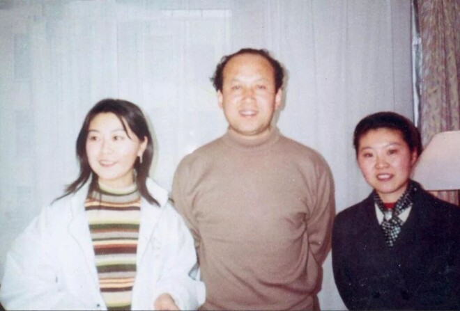 70岁郭达现状：住在西安老小区里养老,老态龙钟（配图4）