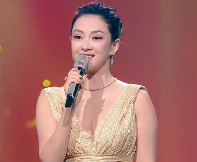 大湾区晚会：李宇春身材真好，刘涛好惊艳