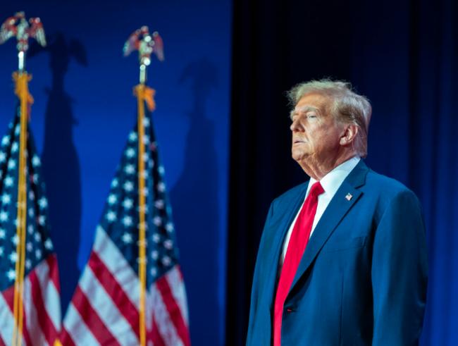 他竟公开呼吁：“谋杀川普”