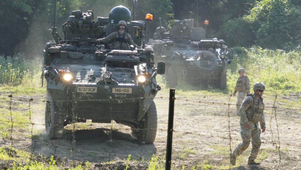 朝鲜称其测试了新型多弹头导弹。韩国称其正在掩盖失败