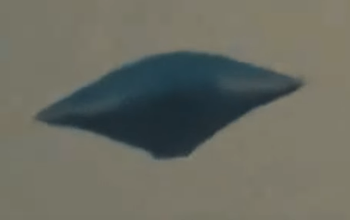 巴西拍到超清晰UFO！被网友的火眼金睛笑喷了