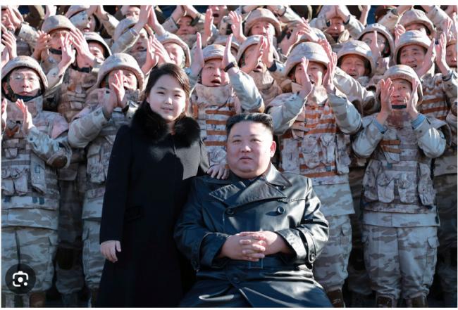 有泳池、水上滑梯…卫星拍到金正恩专用豪华游船