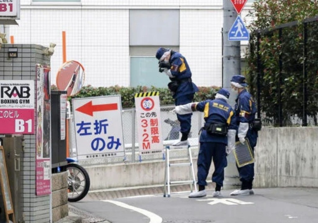 在有影响力的人在东京街上生活时，有影响力的人被捕致死