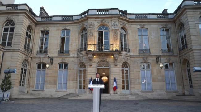 英国向左，法国向右？