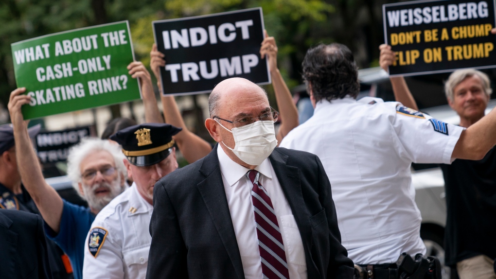 The Trump Organization's former Chief Financial Officer Allen Weisselberg arrives at court, Friday, Aug. 12, 2022, in New York. (AP Photo/John Minchillo) 