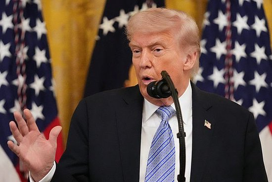 特朗普称美国与伊朗处于“迷你战争”状态
