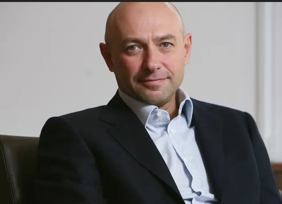 女副外长裸辞 原因是富豪老公“跑了”