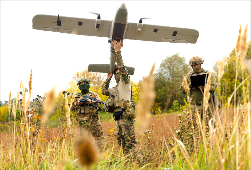 中国无人机专家赴俄见军火商   至少6次