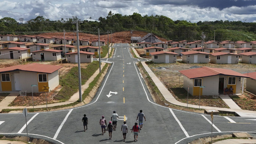 巴拿马社区因海平面上升而被迫离开加勒比岛并搬进新房