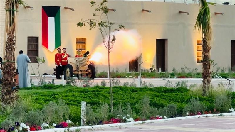 美国即日关闭大使馆　促公民立即撤离或就地避难