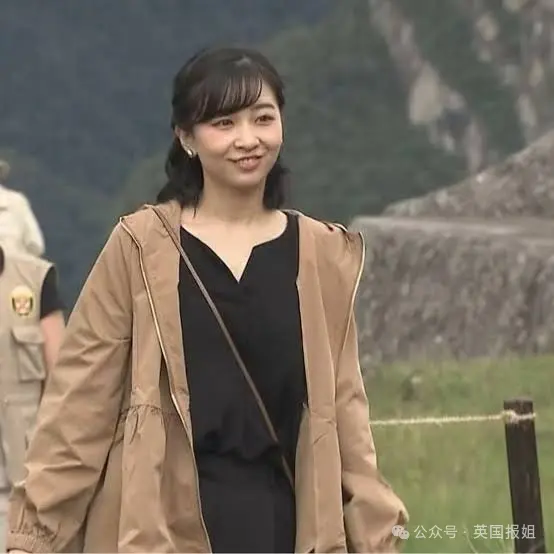日本最美公主穿衣被吐槽！国际访问穿100块衣服