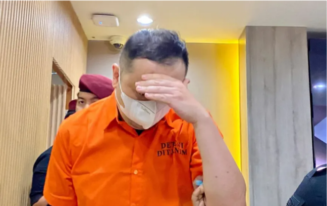 逃亡一年多后上海资本巨鳄落网!千亿骗局震惊全球 (图)