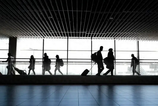 多名外国人润中国打黑工被查获,国家移民局出手了(图)