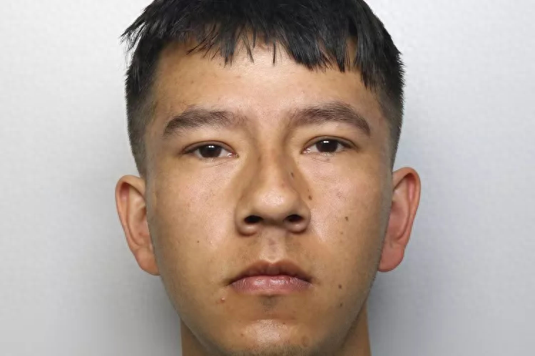 英国男子因女友被搭讪吃醋 向假想敌泼腐蚀液体(组图)