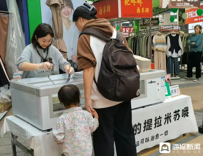 重庆姐弟坠楼案孩子母亲:没那么恨了,摆摊养活自己(图)