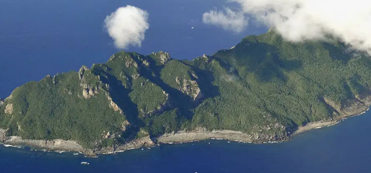 外媒:日本国会议员团视察钓鱼台 中日海警对峙(图)