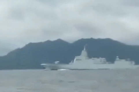 菲媒:中国军舰驶过菲律宾沿岸 一艘为055“大连舰”