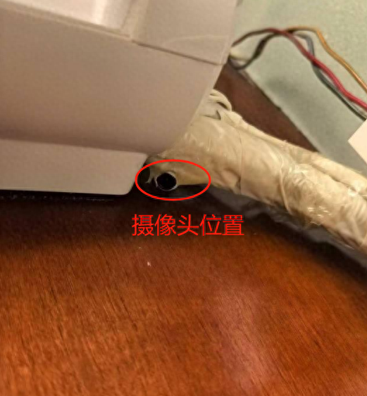 情侣住酒店“穿着暴露”发现摄像头 点差评后竟反遭起诉