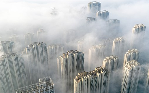 外媒:“买涨不买跌” 中国经济面临楼市瓶颈挑战(组图)