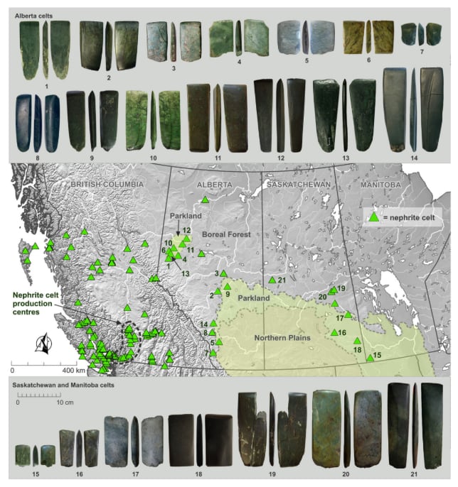 Archaeological Survey of Alberta制图，标示出碧玉石斧发现在落基山脉东侧的各个地点。